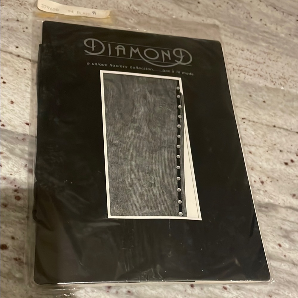 BNIP Diamond Elegant Black Hosiery with Diamond Accent🏯